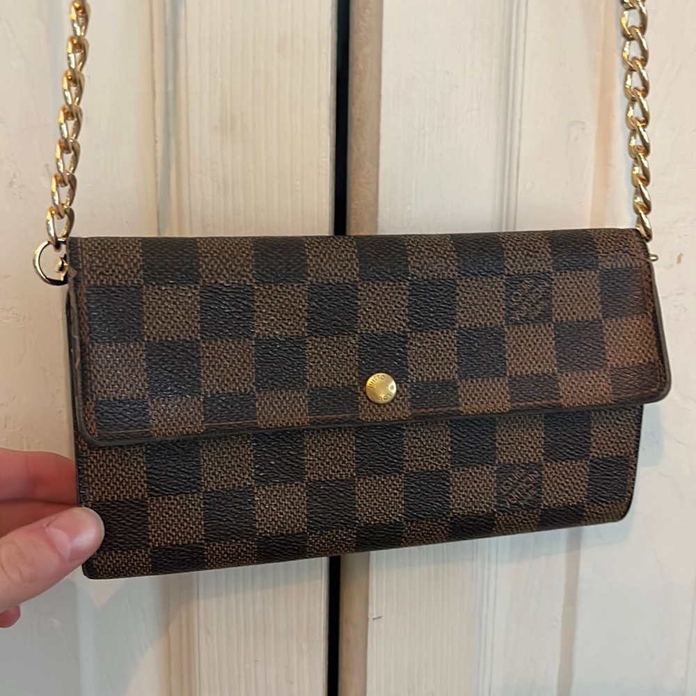 Louis Vuitton Purse/Wallet